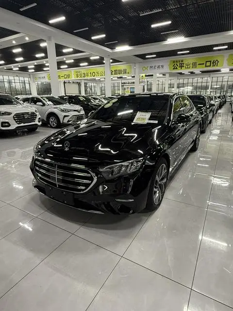 Mercedes-Benz E-Class 2025