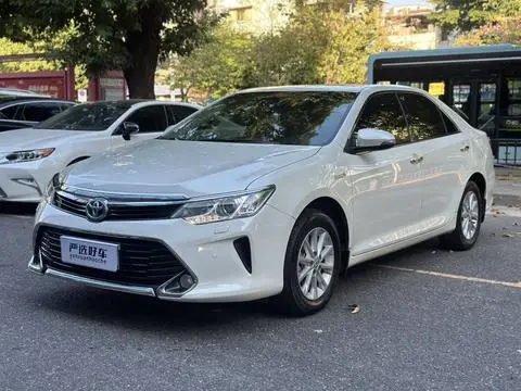 Toyota Camry 2016