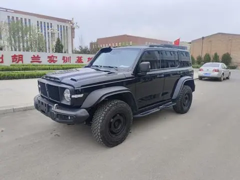 TANK 300 2023