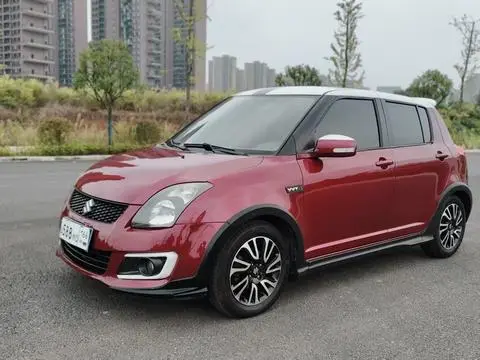 Suzuki 雨燕 2015