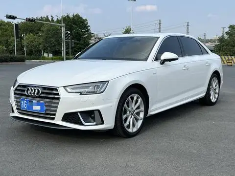 Audi A4L 2019 — фото 1