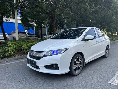 Honda City 2015 — фото 1