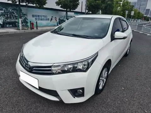 Toyota Corolla 2017 — фото 1