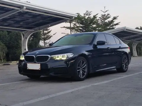 BMW 5 Series 2019 — фото 1