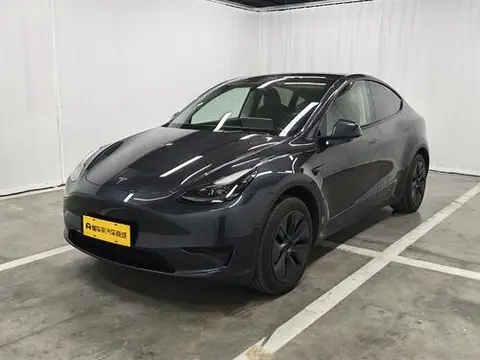 Tesla Model Y 2024 — фото 1