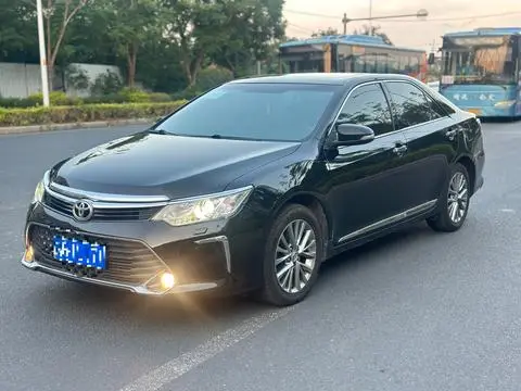 Toyota Camry 2016