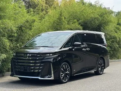 Toyota Alphard 2023 — фото 1
