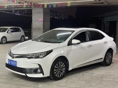 Toyota Corolla 2017 — фото 1