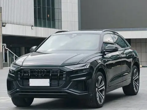 Audi Q8 2023