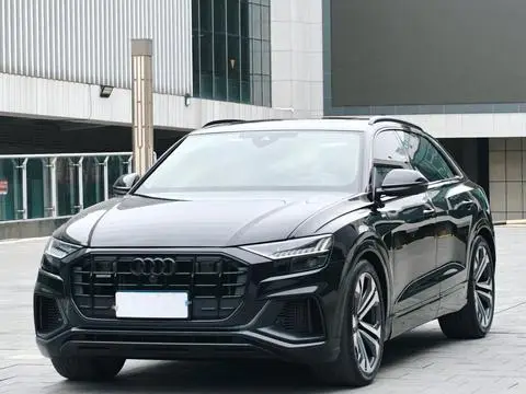 Audi Q8 2022