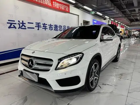 Mercedes-Benz GLA 2015 — фото 1