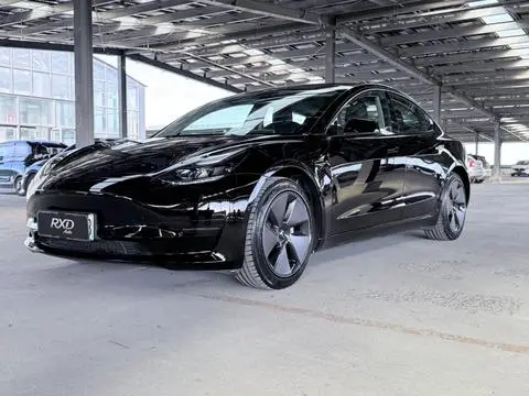 Tesla Model 3 2022 — фото 1