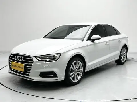 Audi A3 2019 — фото 1