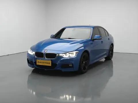 BMW 3 Series 2019 — фото 1