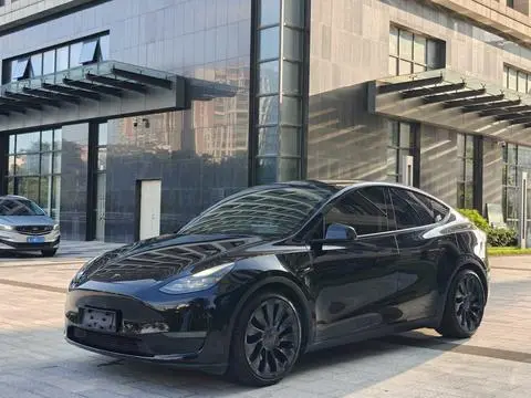 Tesla Model Y 2022 — фото 1