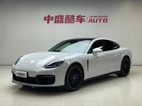 Porsche Panamera 2023