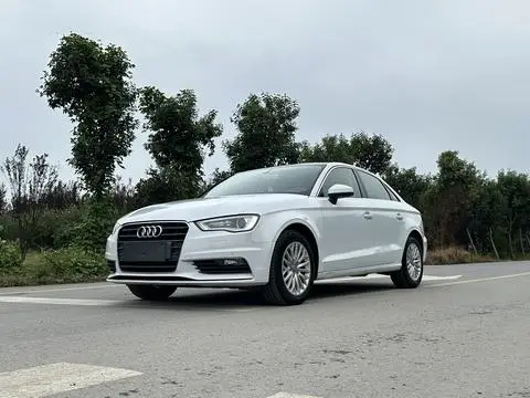 Audi A3 2015 — фото 1