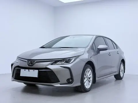Toyota Corolla 2021 — фото 1