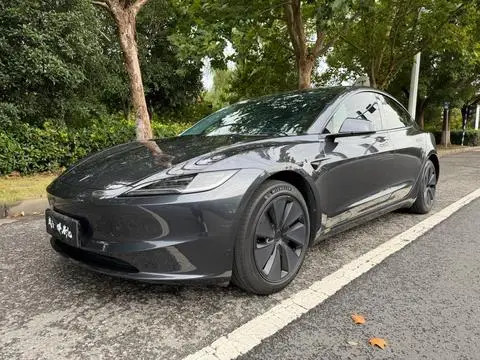 Tesla Model 3 2023 — фото 1