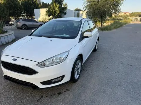 Ford Focus 2015 — фото 1
