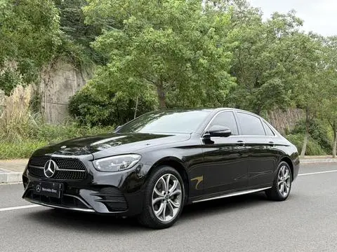 Mercedes-Benz E-Class 2022 — фото 1