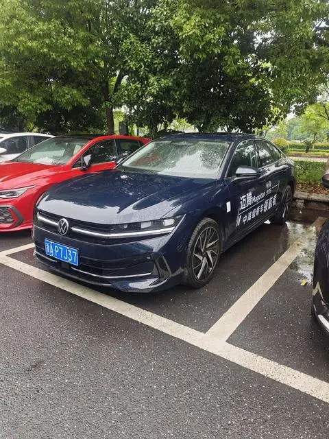 Volkswagen Magotan 2024