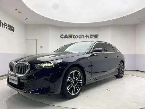 BMW 5 Series 2025