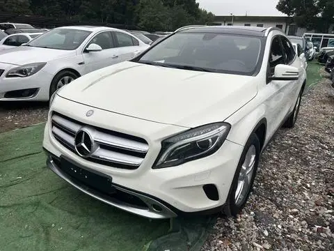 Mercedes-Benz GLA 2015