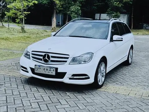 Mercedes-Benz C-Class 2011