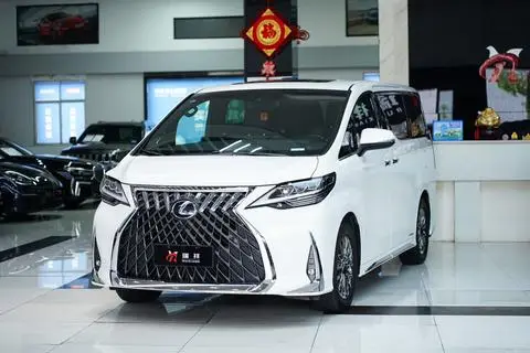 Lexus LM 2020