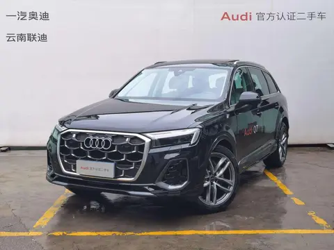 Audi Q7 2025 — фото 1