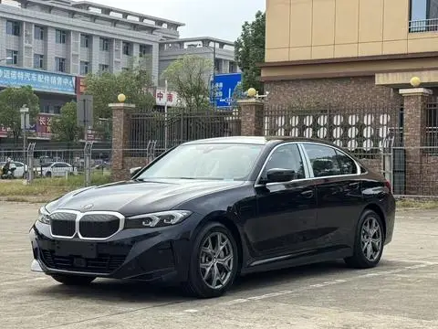 BMW i3 2025