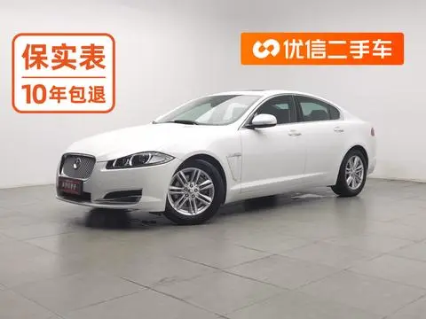 Jaguar XF 2015
