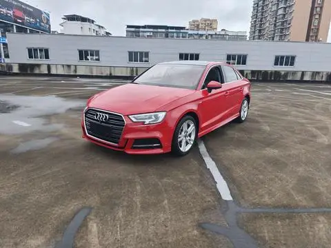 Audi A3 2018 — фото 1