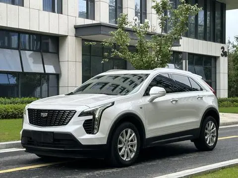 Cadillac XT4 2021 — фото 1
