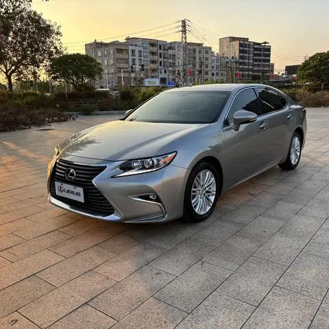 Lexus ES 2015