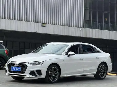 Audi A4L 2021 — фото 1
