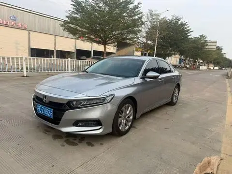 Honda Accord 2018 — фото 1