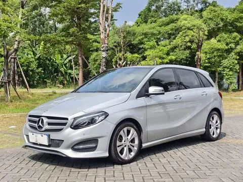 Mercedes-Benz B-Class 2015 — фото 1
