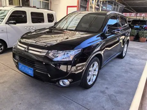 Mitsubishi 欧蓝德 2014