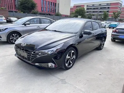 Hyundai Elantra 2022