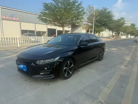 Honda Accord 2018 — фото 1