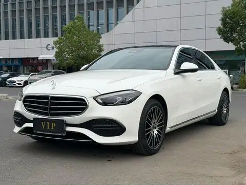 Mercedes-Benz C-Class 2024 — фото 1