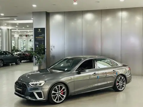 Audi A4L 2020