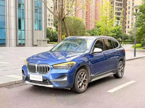 BMW X1 2021 — фото 1