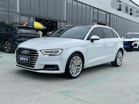 Audi A3 2018 — фото 1