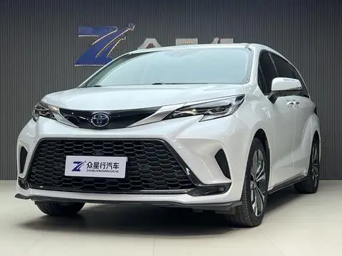 Toyota Granvia 2022