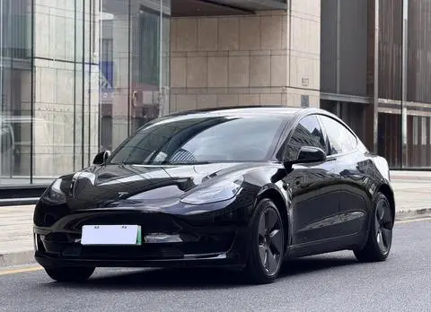 Tesla Model 3 2022 — фото 1