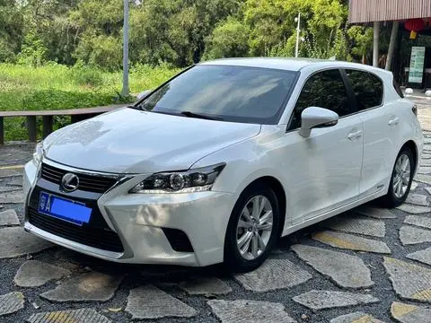 Lexus CT 2014