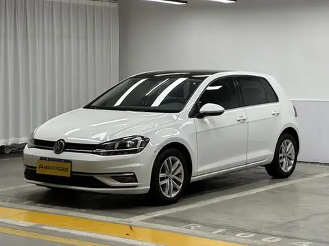 Volkswagen Golf 2018 — фото 1